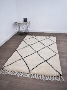 tapis berbere beni ouarain blanc