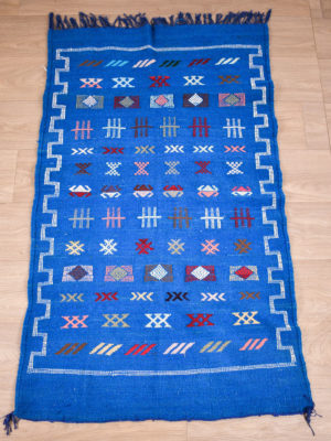 tapis berbere kilim bleu