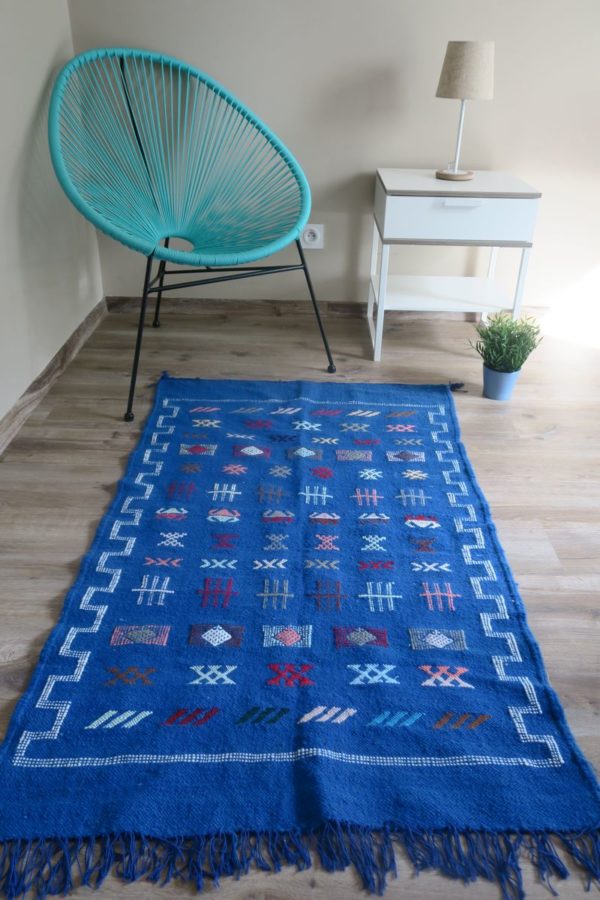 tapis berbere kilim bleu matiere