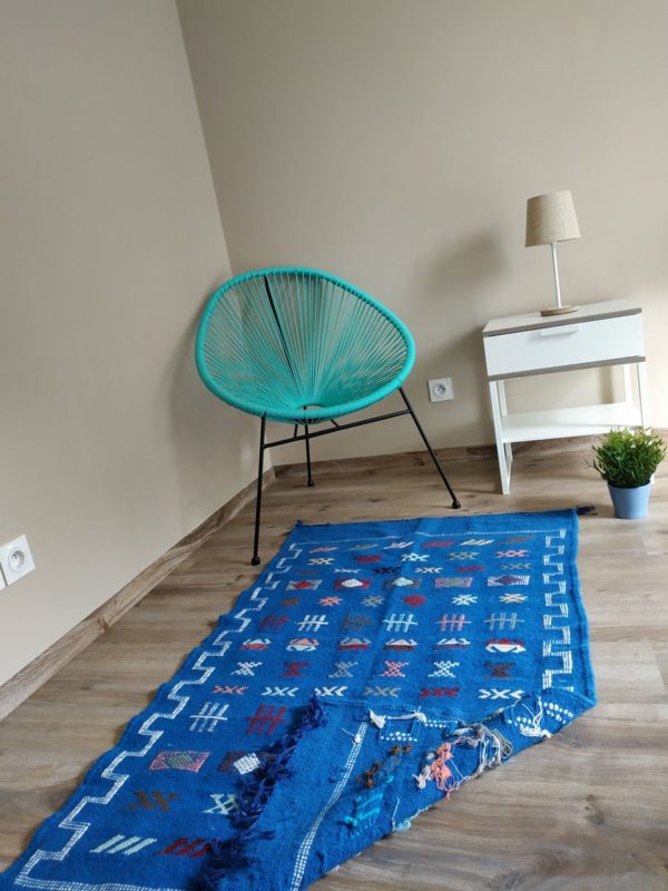 tapis berbere kilim bleu matiere