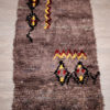 Tapis berbère Boucherouite Marron à motifs colorés