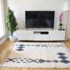 tapis berbere beni ouarain blanc noir Gris