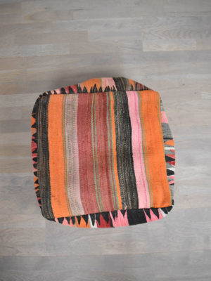 pouf berbere kilim