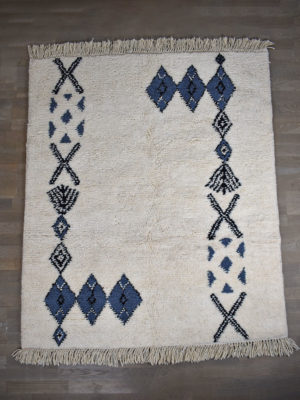 tapis berbere beni ouarain motif bleu