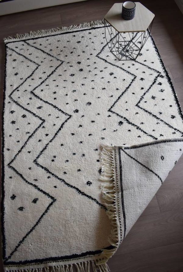 Tapis_Berbere_Beni Ouarain_TBO40_Motif Zigzag avec points