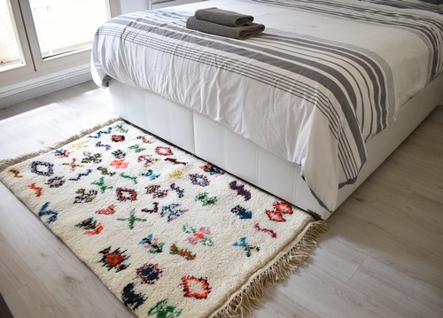 Tapis_Berbere_Beni Ouarain_TBO68_Motif SYMBOLES MULTICOLRS