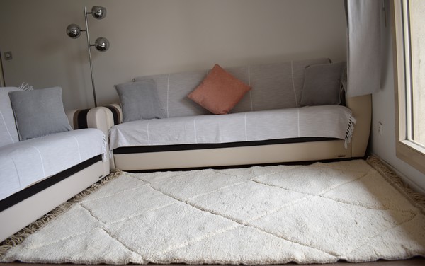 Tapis_Berbere_Beni Ouarain_TBO62_Blanc avec Motif losanges