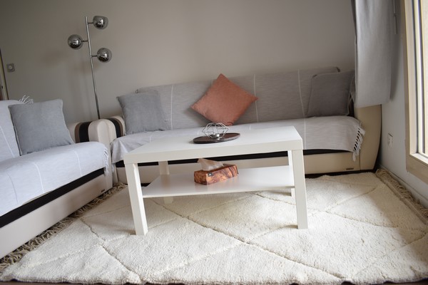 Tapis_Berbere_Beni Ouarain_TBO62_Blanc avec Motif losanges