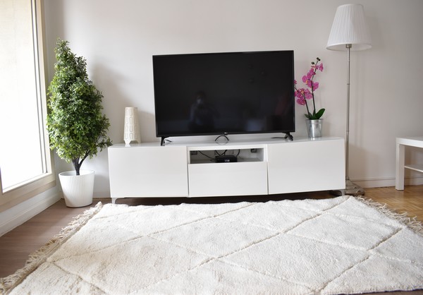 Tapis_Berbere_Beni Ouarain_TBO62_Blanc avec Motif losanges