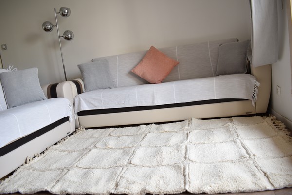 Tapis_Berbere_Beni Ouarain_TBO63_Blanc avec Motif carrés